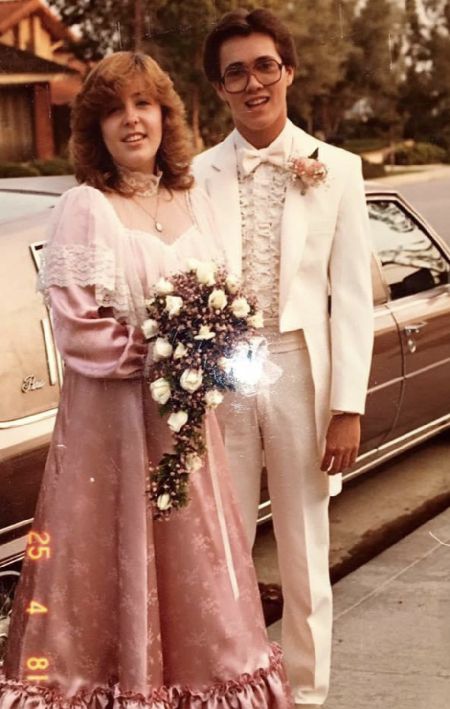 27 ‘80s Prom Photos That Will Have You Retroactively Coughing From Hairspray Fumes